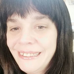 Meet your Posher, Becky